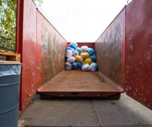Do you need a 40-yard roll-on roll-off skip container delivered in the UK? click here and book 40-yard skip hire online anywhere in the UK.